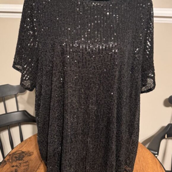Short Sleeve Sequin Top, black, Torrid - Picture 3 of 3